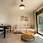 Poseidon Sea View - Ocean, River Apartment