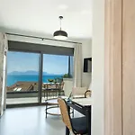 Apartment Poseidon Sea View - Ocean, River