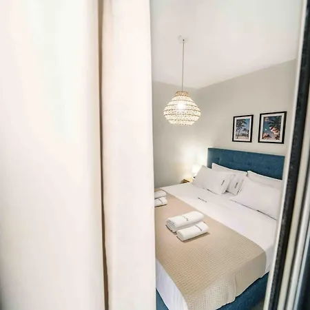 Poseidon Sea View - Ocean, River Apartment