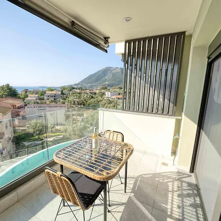 Poseidon Sea View - Ocean, River * Nikiana